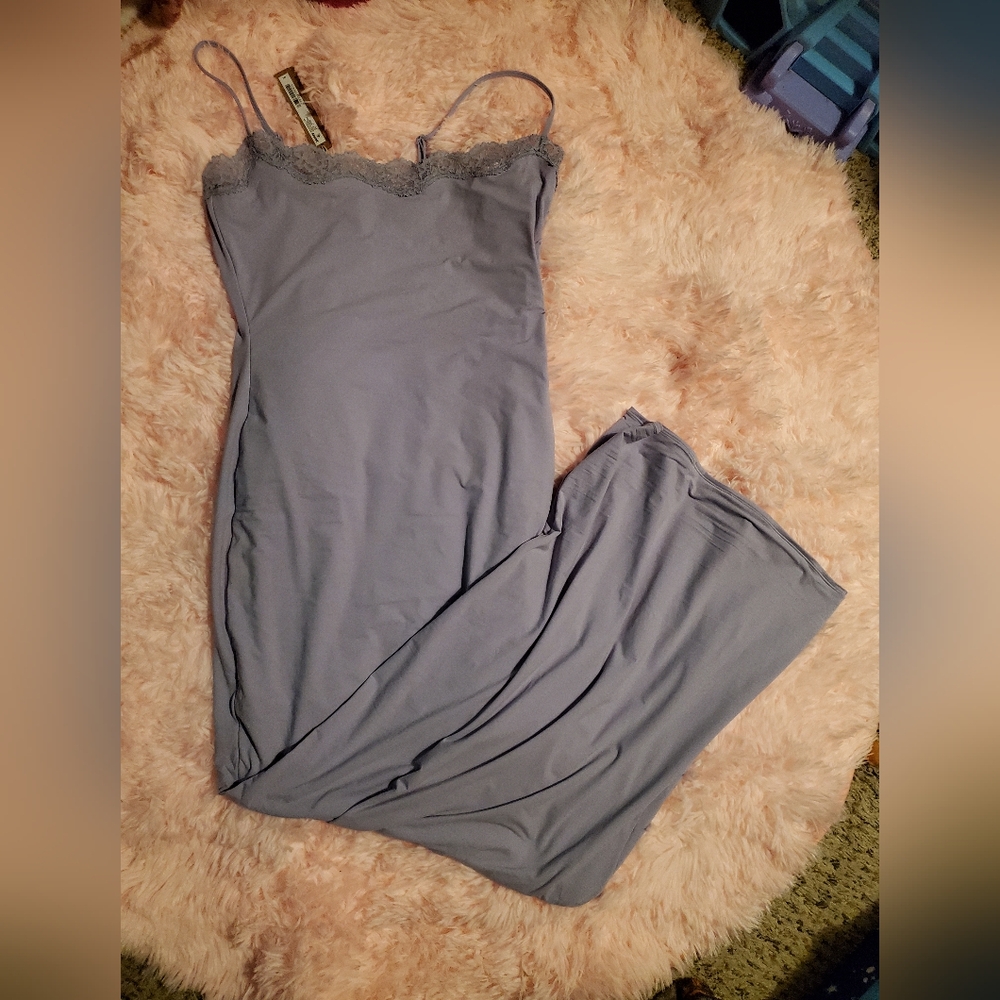 Skims Fits Everyone Full Length Dress